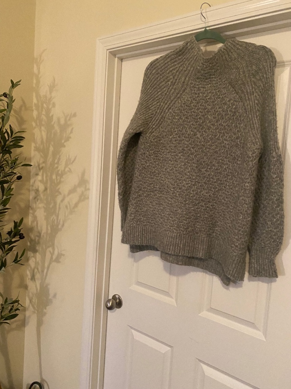 Gray Anthropologie sweater size large